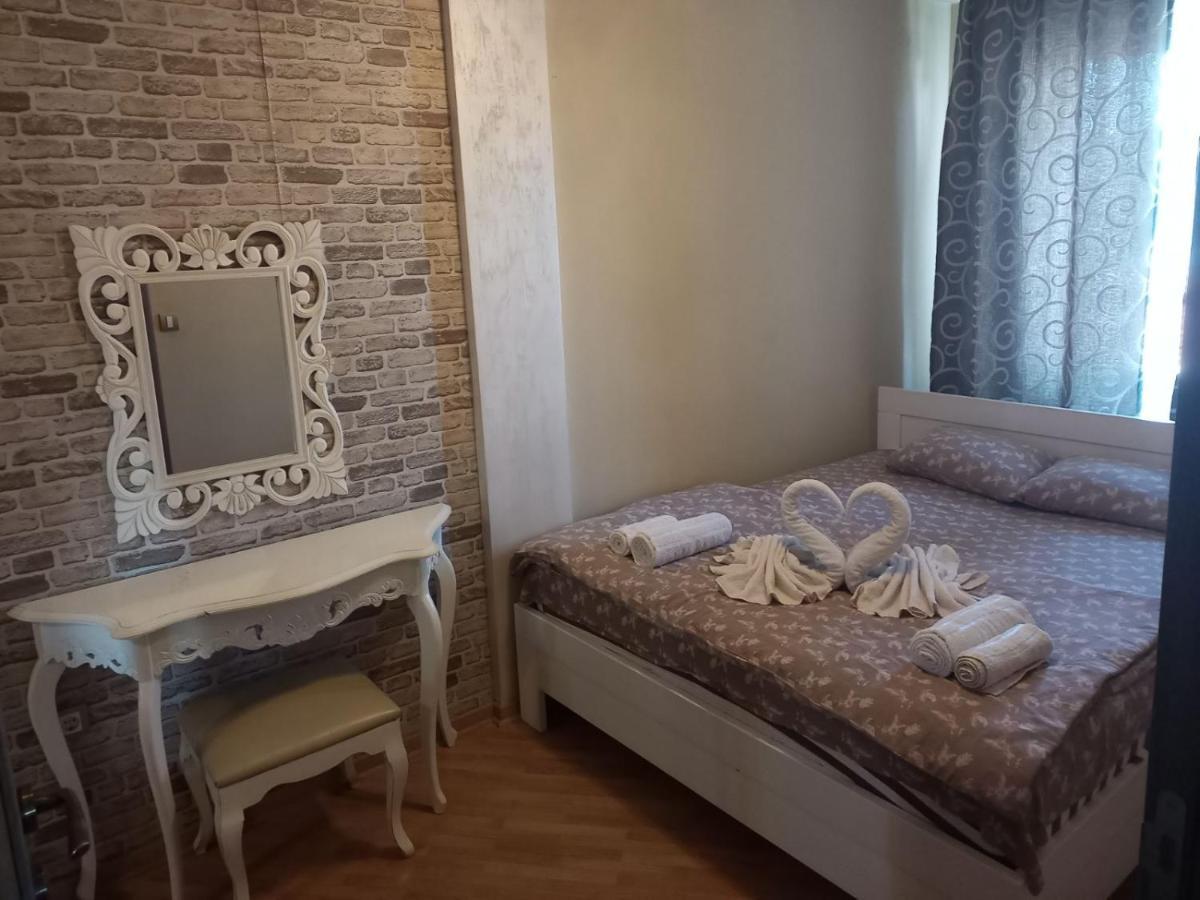 Lux Apartman Rose - Kragujevac Extérieur photo
